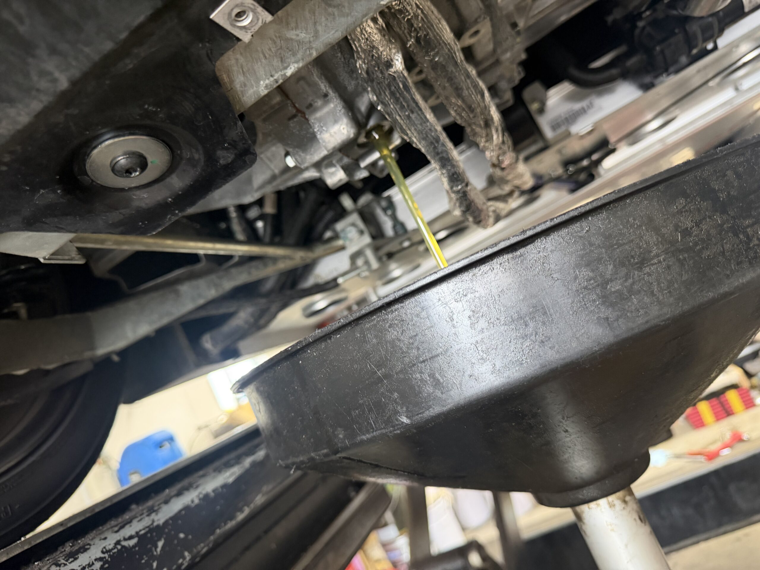 エリーゼ240FE オイル交換作業