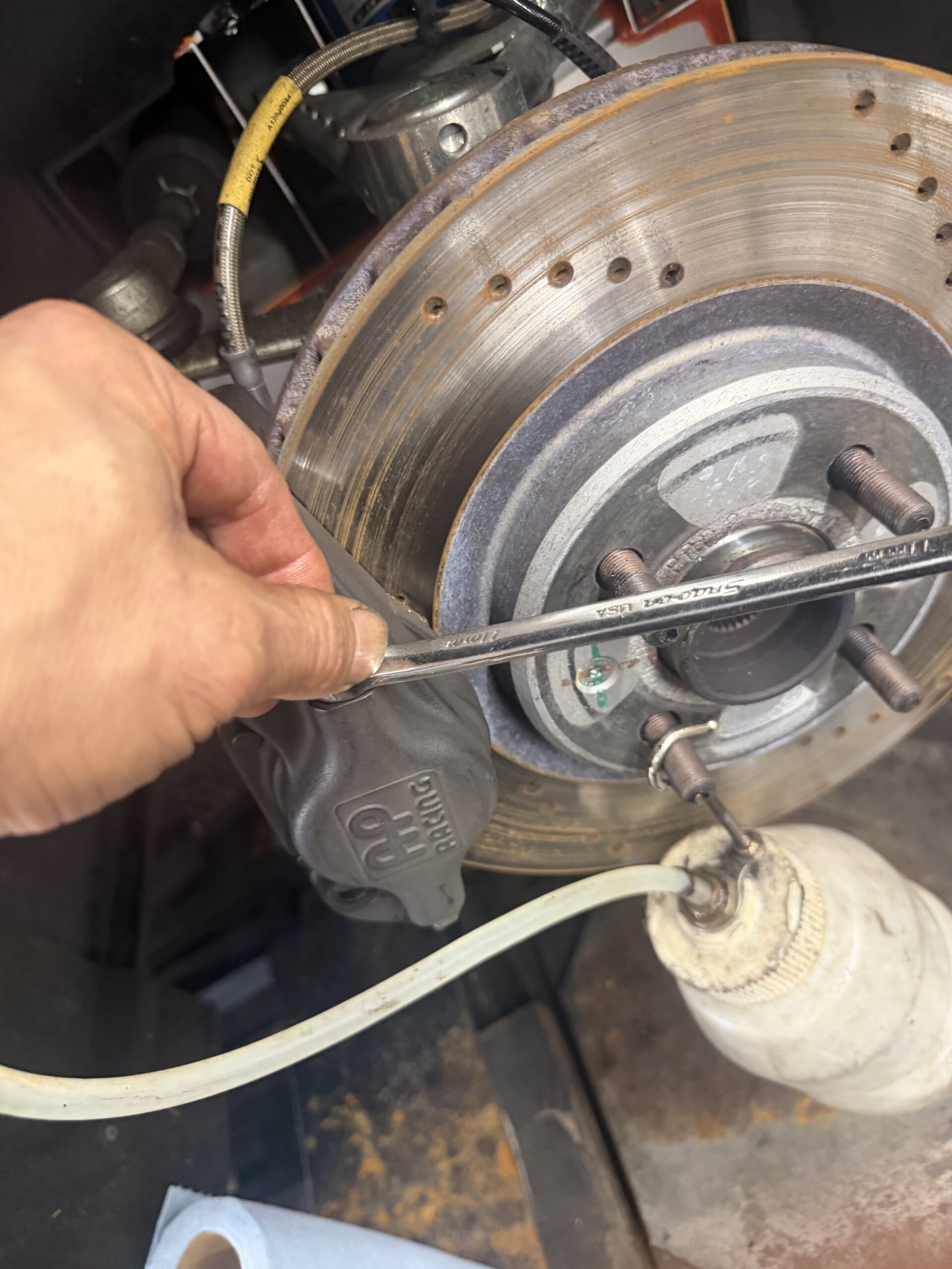 ロータス エリーゼ240FE ブレーキフルード交換
